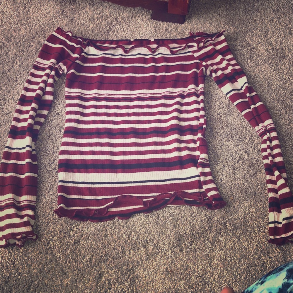 Crop top long sleeve off the shoulder